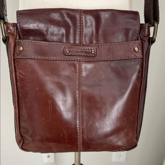 Fossil Brand Vintage Brown Leather Crossbody Messenger Bag Adjustable Strap - Picture 3 of 15